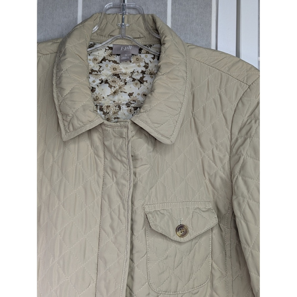 J. Jill Womens Quilted Barn Jacket Small Tan Beige Floral Lining Full Zip Pocket - Picture 2 of 9